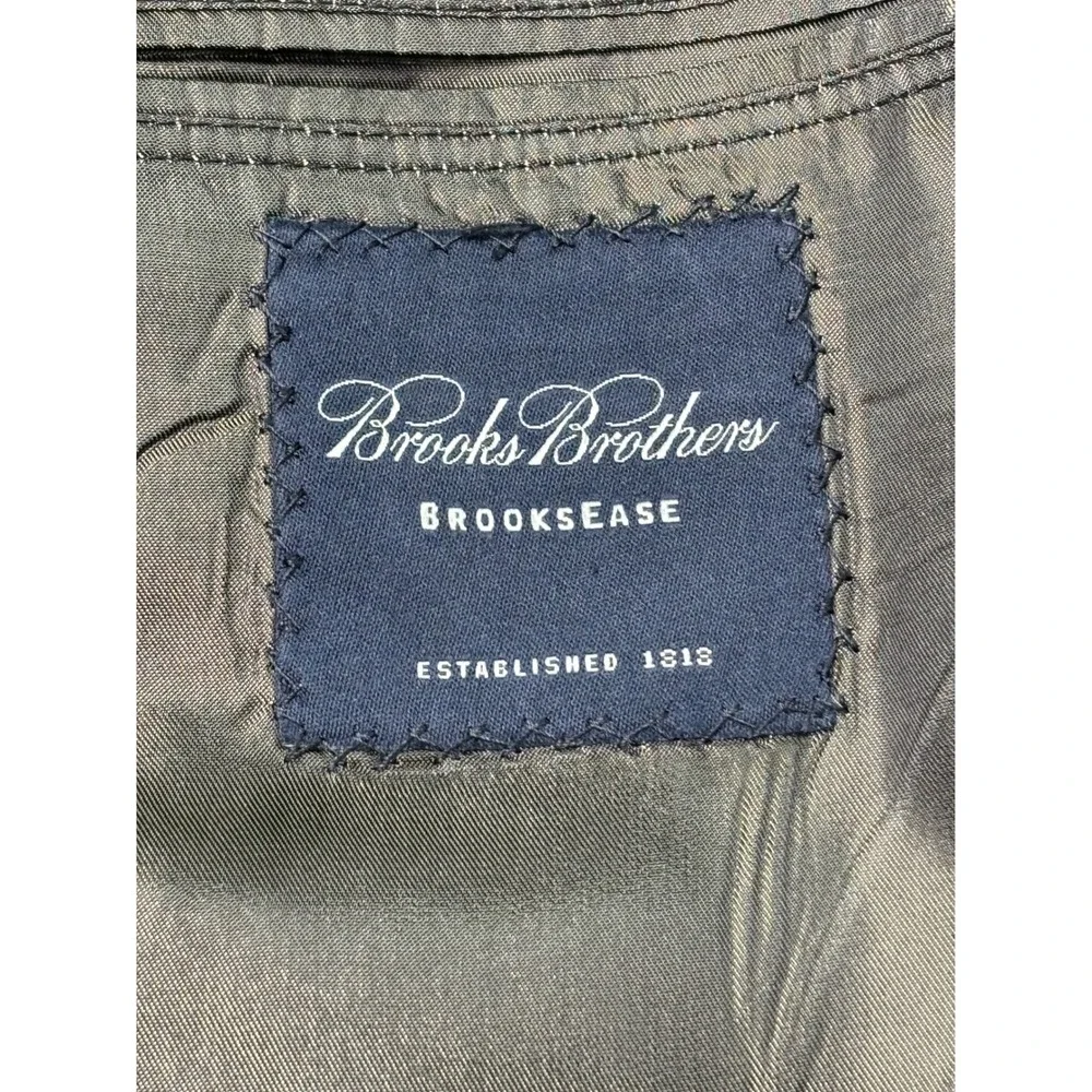 Brooks Brothers introduce touch